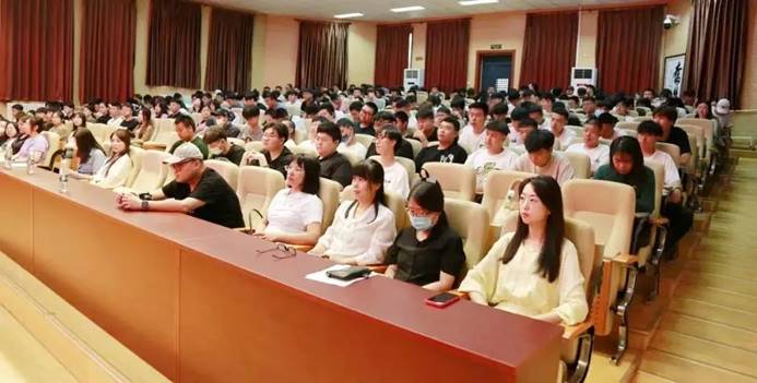 说明: 图片 说明: 图片
